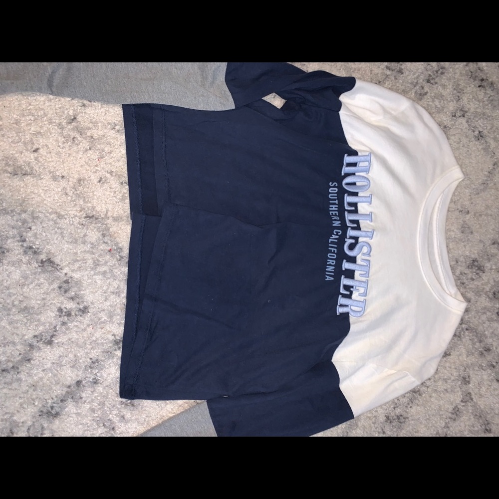 S hollister long sleeve